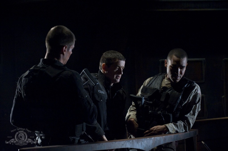 Illustration for article titled Stargate Universe "Light" Pics